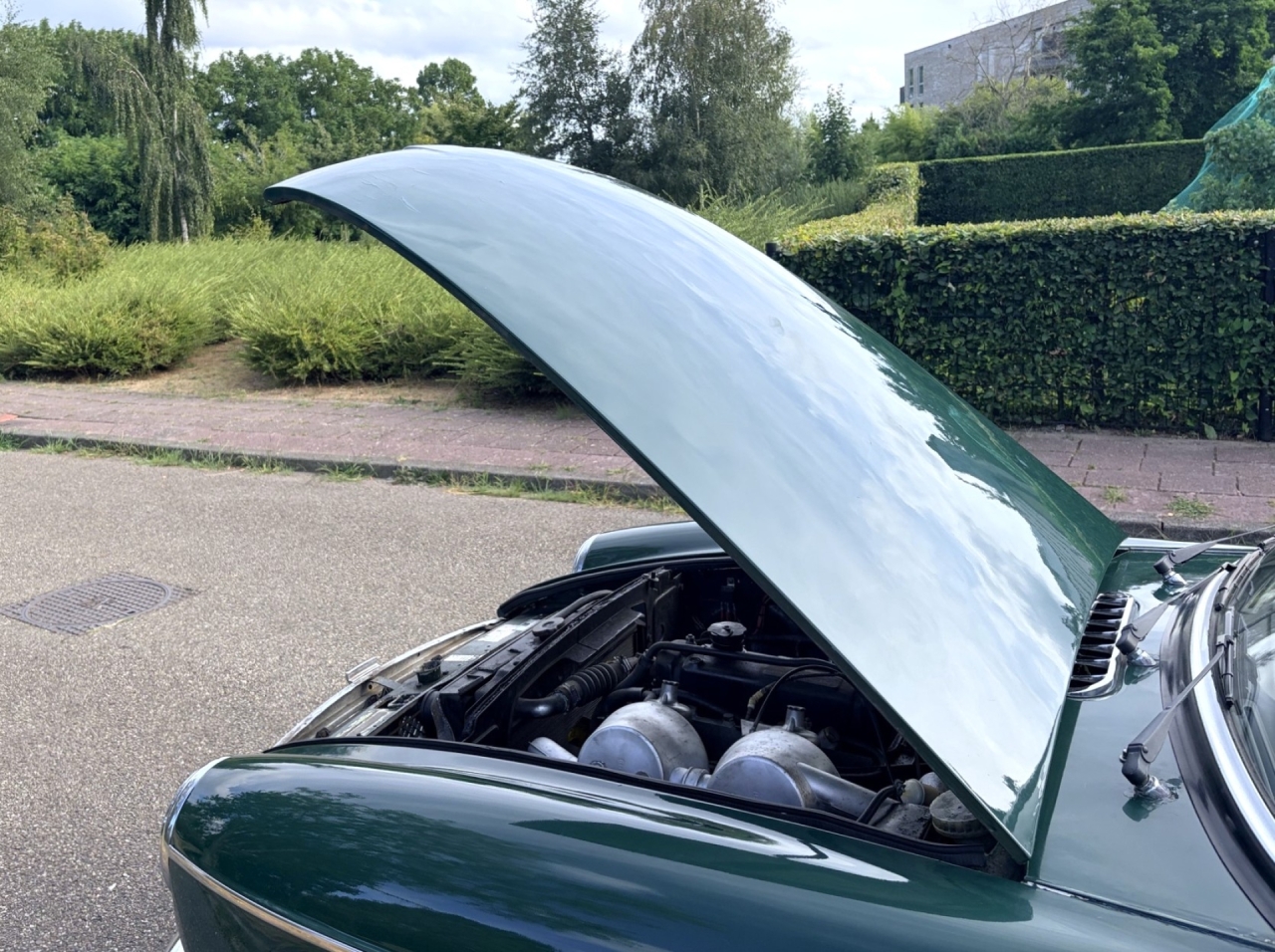 1976 MG B