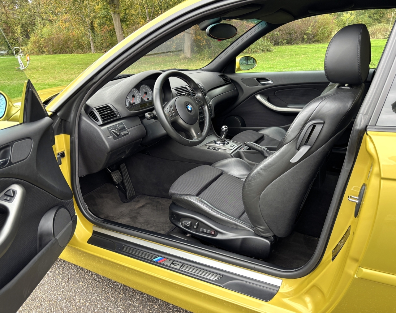 BMW M3 SMG II facelift-full service history. Almost like new, only 47,284 km.