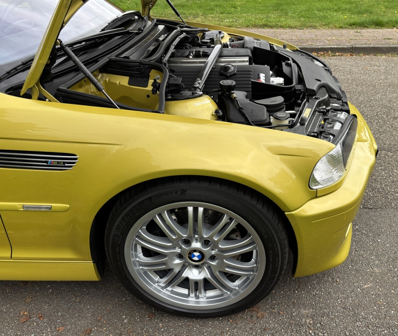 BMW M3 SMG II facelift-full service history. Almost like new, only 47,284 km.