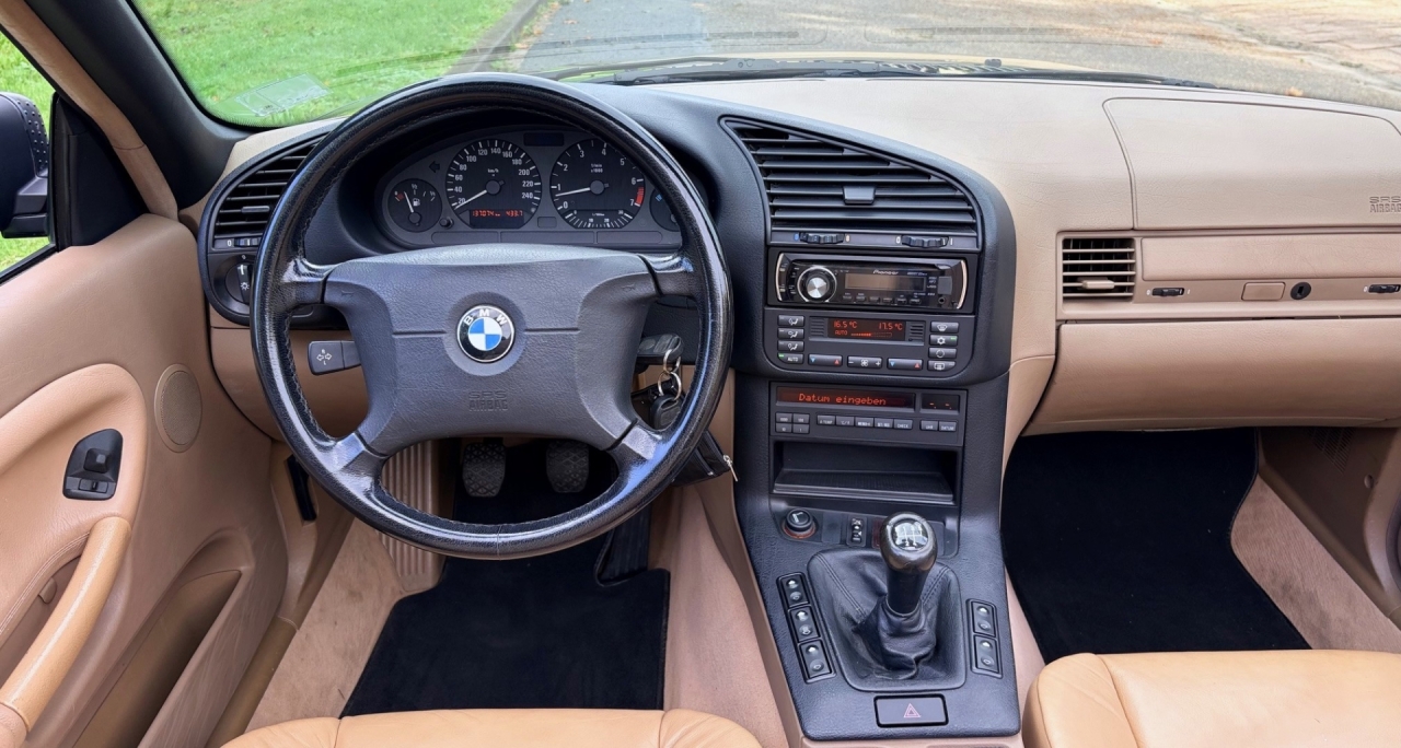 1999 BMW E36 320i Full History 137.102 KM Excellent Maintained. Climate Control.