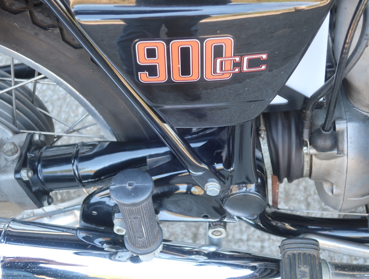 1976 BMW R90S