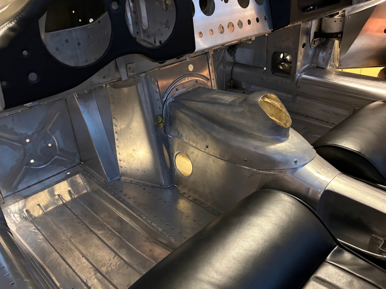 Unique Jaguar E-type Lightweight Project