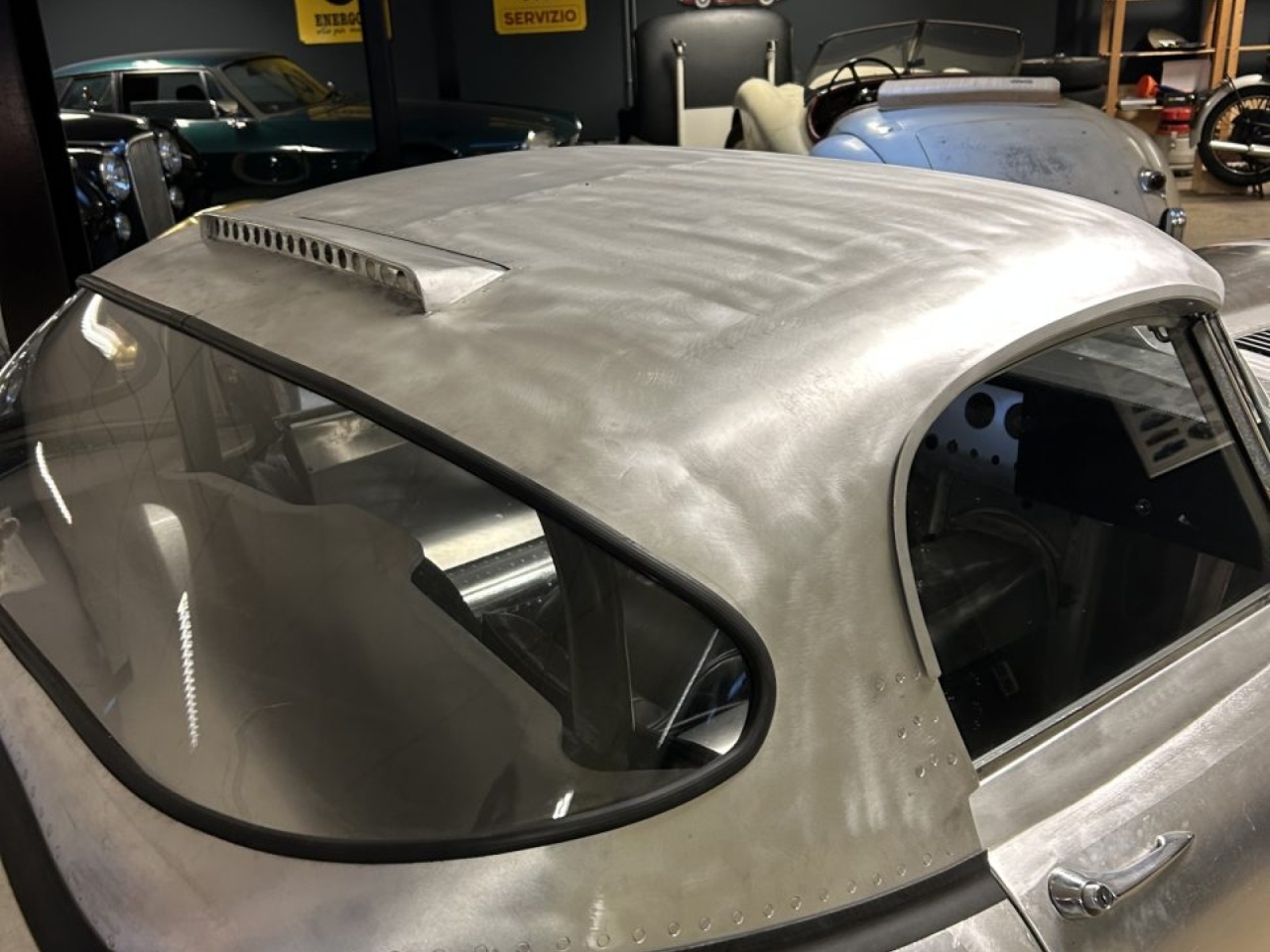 Unique Jaguar E-type Lightweight Project