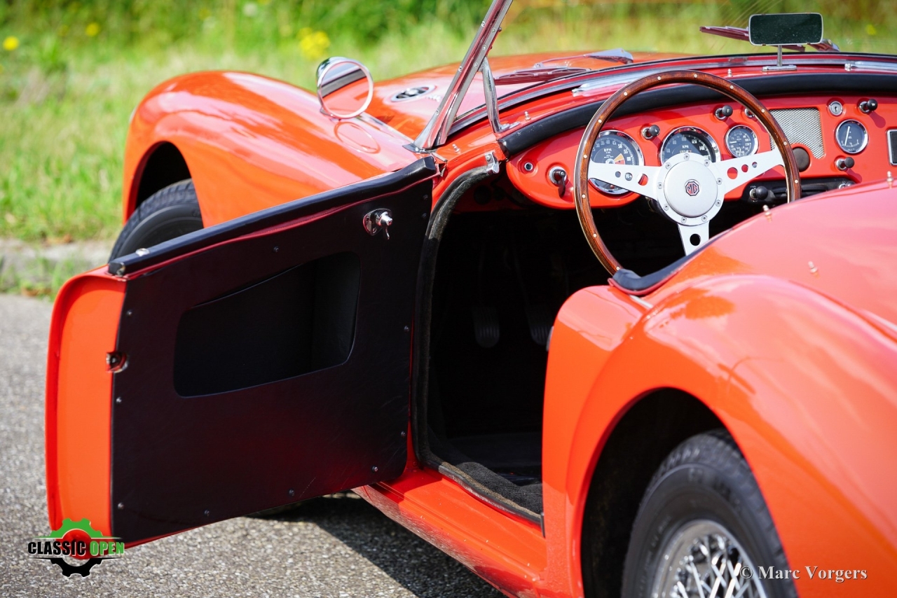 MGA 1600 Roadster