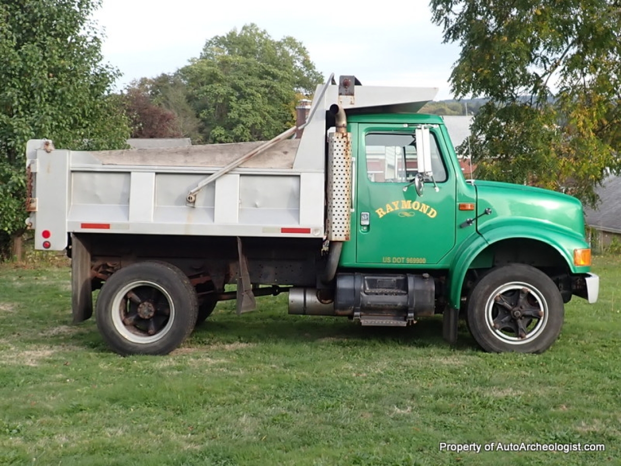 1993 International 4600 Dump Truck w/snow plow and sander