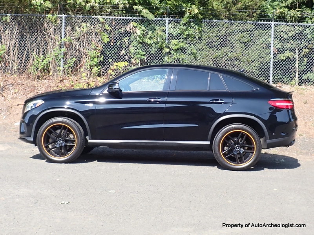 2019 Mercedes Benz-AMG GLE 43 Coupe - Studio Edition