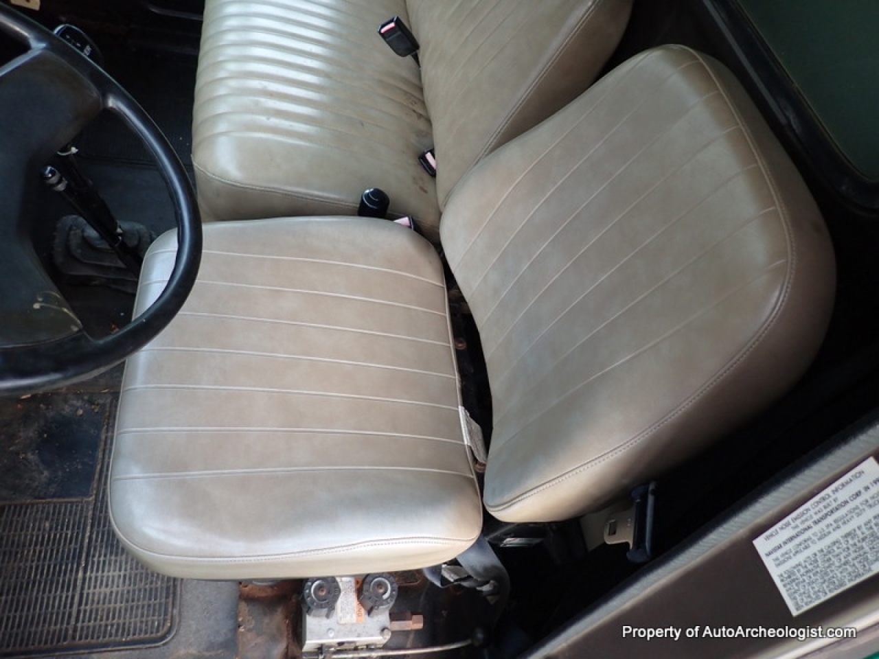 1993 International 4600 Dump Truck w/snow plow and sander