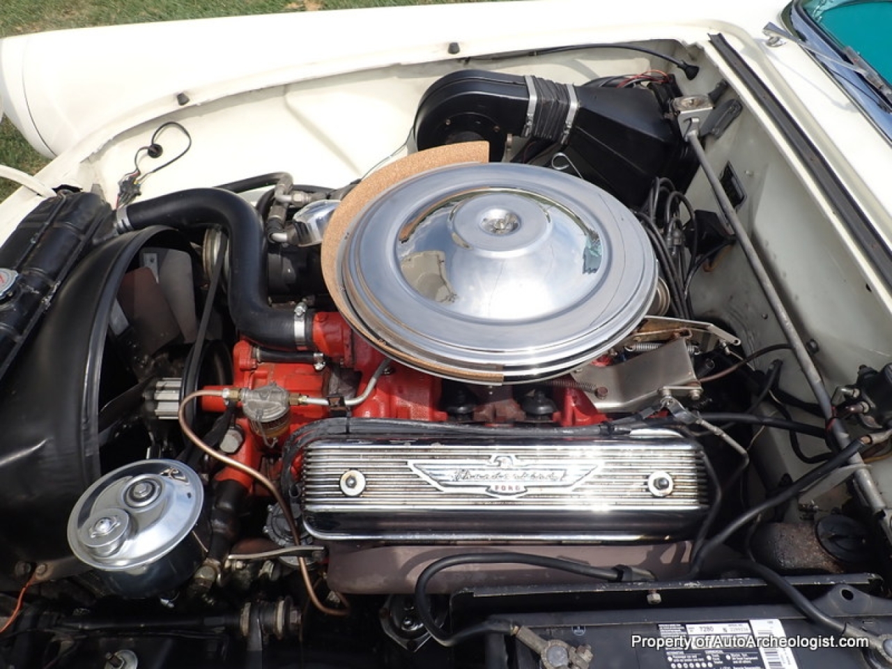 1956 Ford T-Bird/Thunderbird - America Graffiti