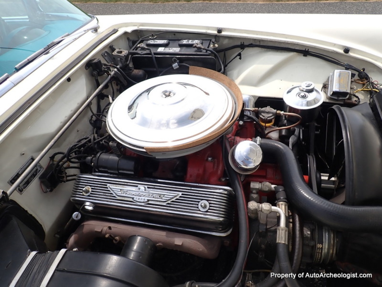 1956 Ford T-Bird/Thunderbird - America Graffiti