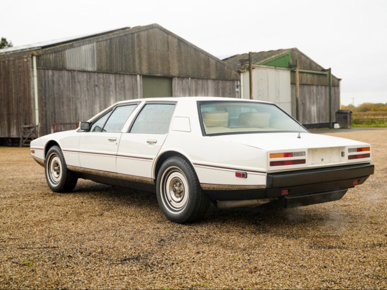 Aston Martin V8 Lagonda
