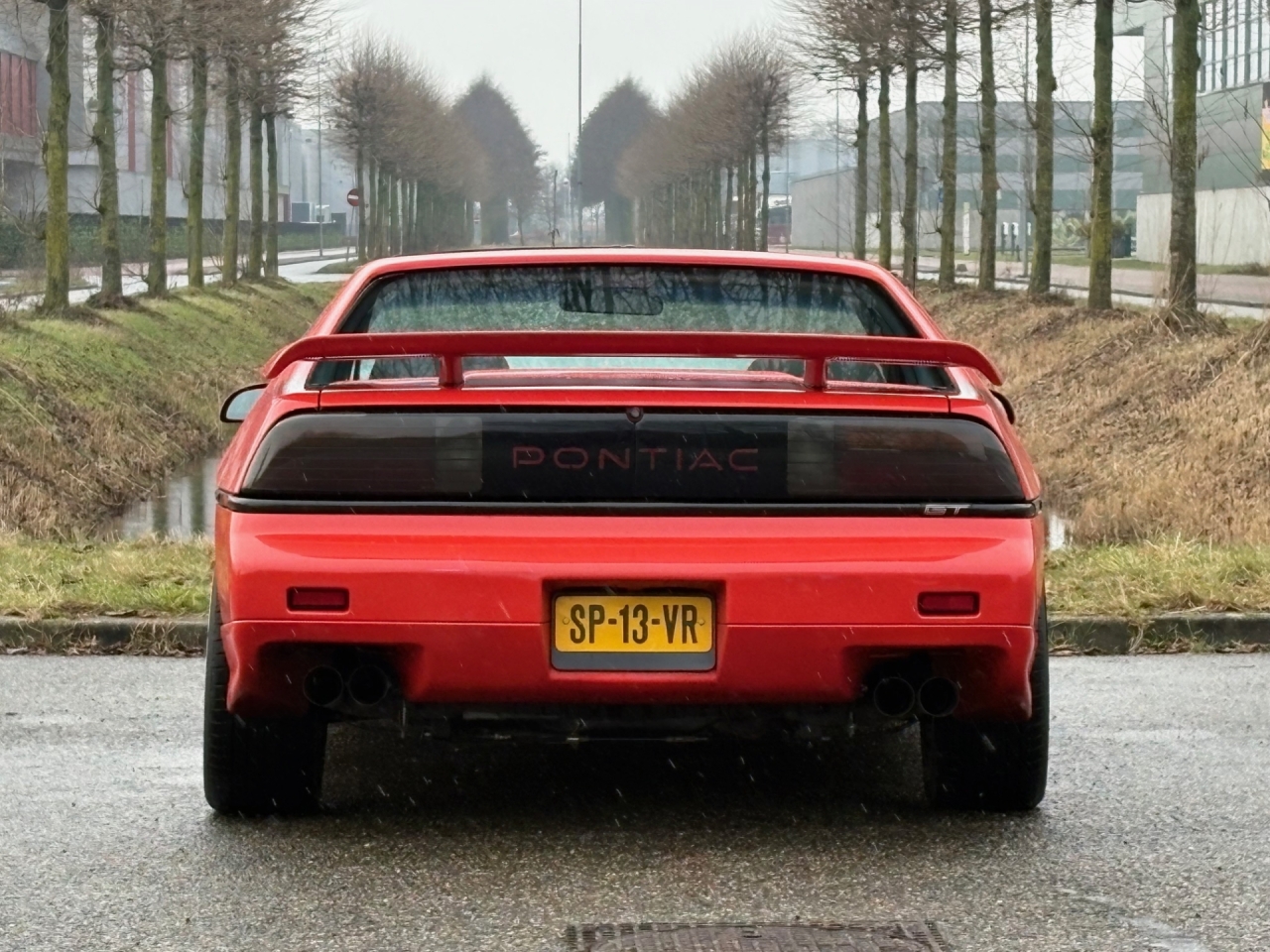 Pontiac Fiero GT V6