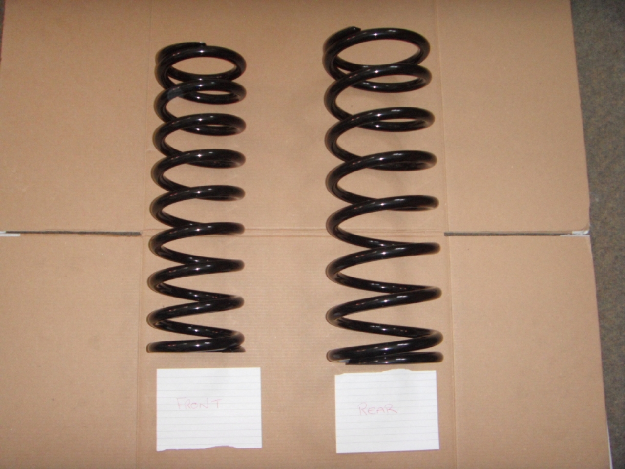 Aston Martin Coil Springs Front & Rear Uprated for DB4/5/6 [Part No. RC058A]