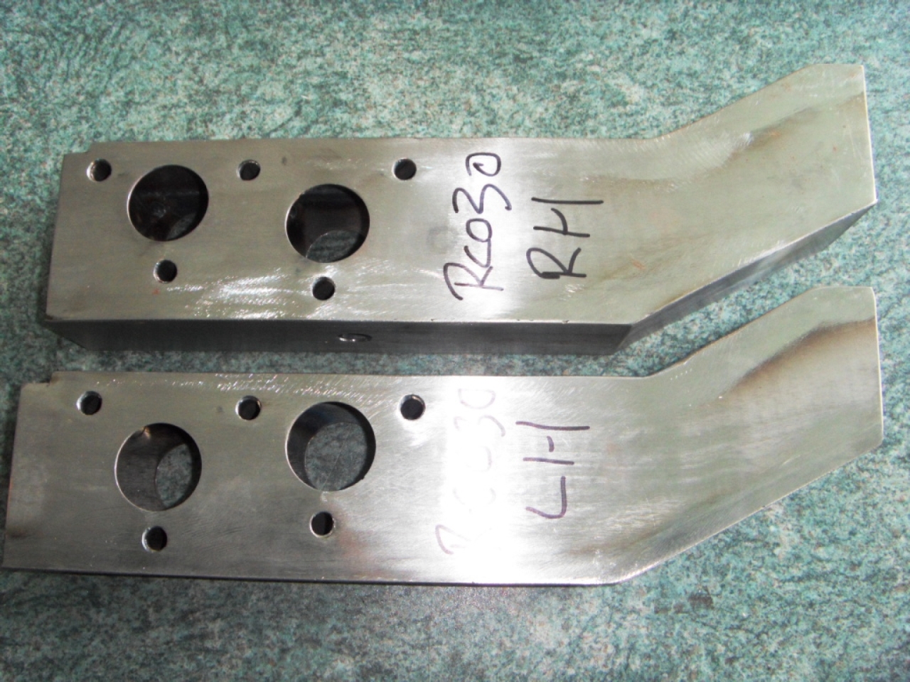 Aston Martin Pedalbox Outriggers for DB4 (LH & RH Available) [Part No. RC030]