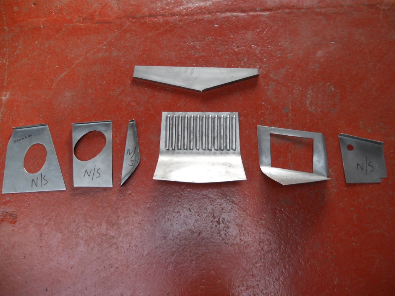 Aston Martin Complete Set of LH & RH Inner Wing Panels for DB4 [RC034B]