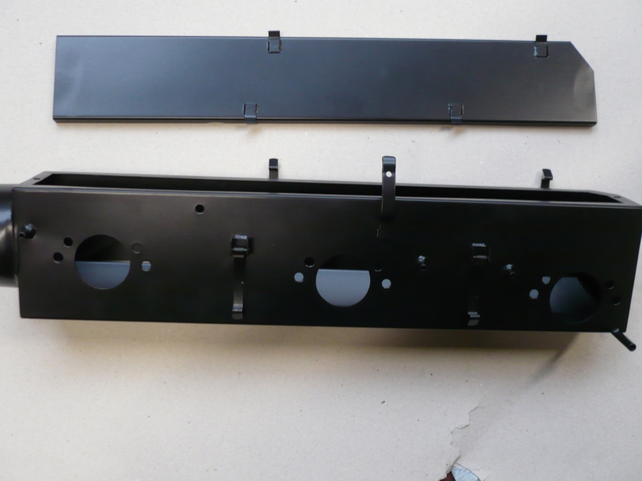 Aston Martin Air Box - SU Carbs for DB5/6 [Part No. RC065]