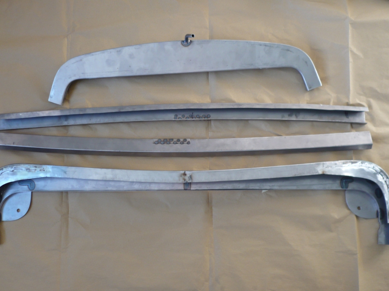 Aston Martin Bonnet Surround Assembly for DB4/5/6 [Part No. RC069C]