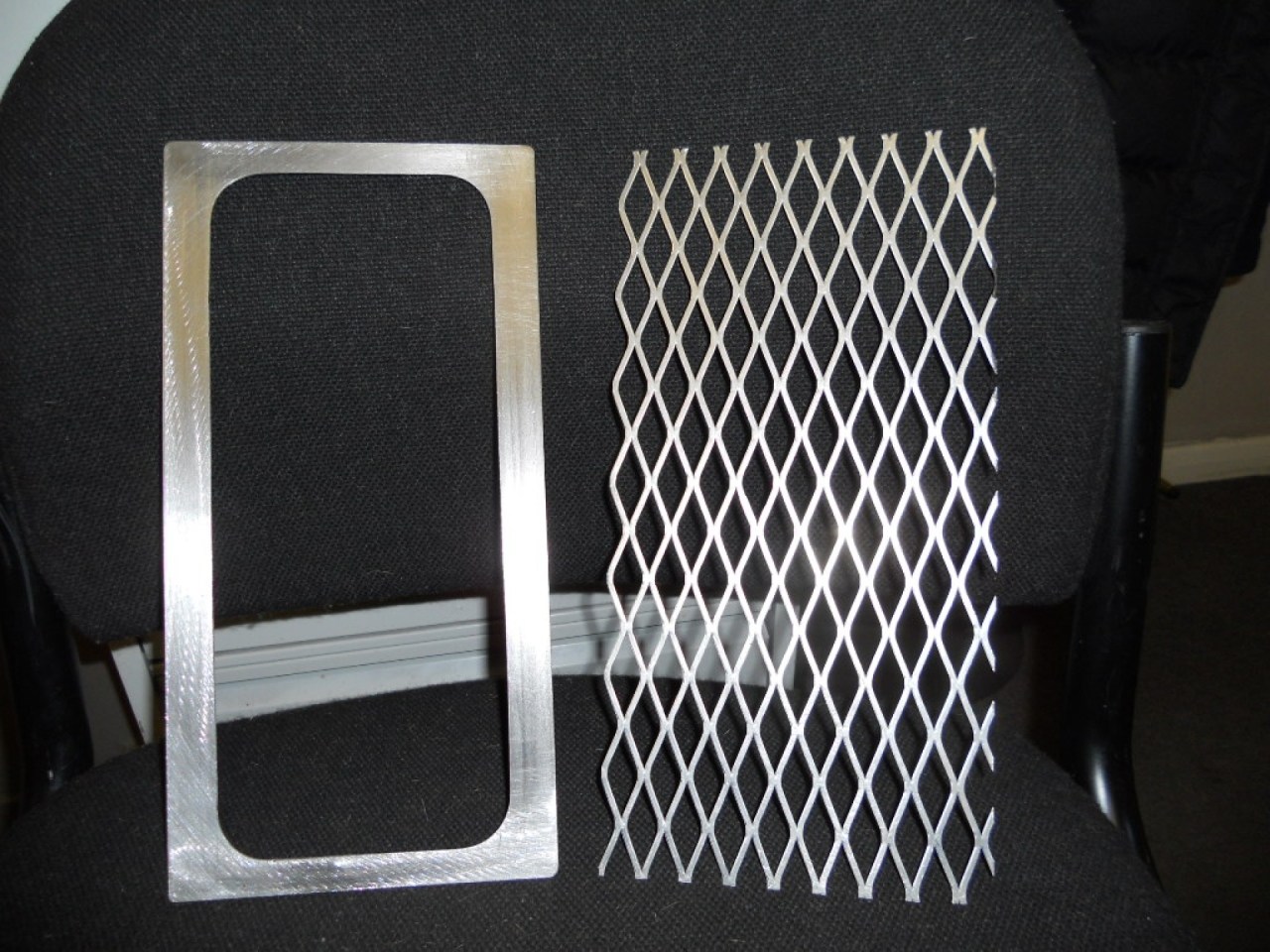 Aston Martin Engine Bay Mesh Grill & Frame for DB5/6 (RH) [Part No. RC075B]