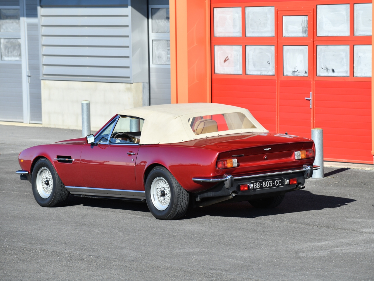 Aston Martin V8 Volante LHDF