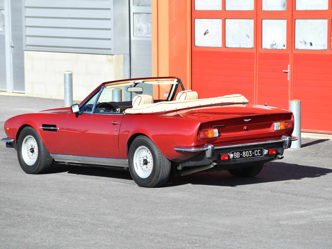 Aston Martin V8 Volante LHDF