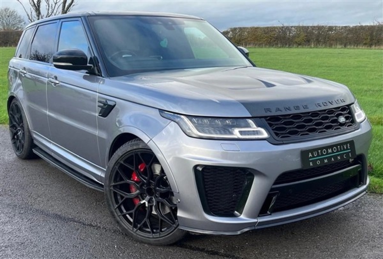 2020 Land Rover Range Rover SVR Carbon Edition