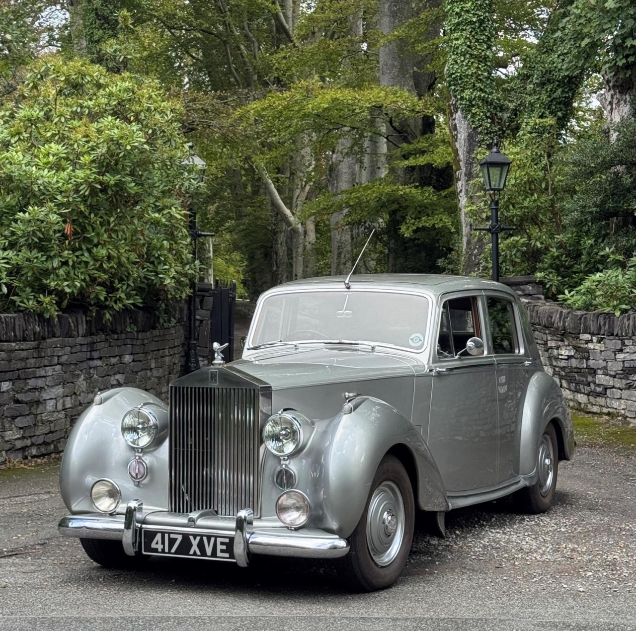 1954 Rolls-Royce Silver Dawn Automatic Saloon SPG11