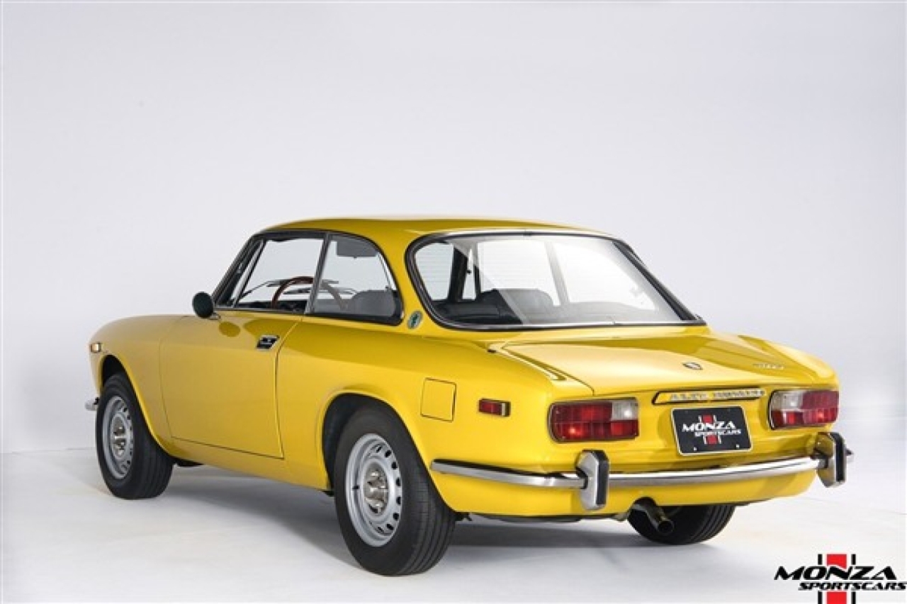 1974 Alfa Romeo GTV 2000