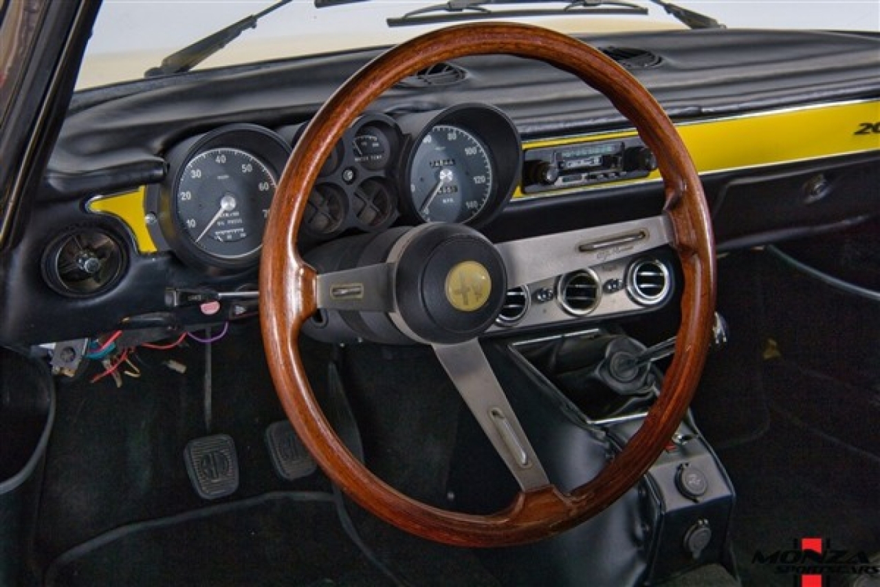 1974 Alfa Romeo GTV 2000