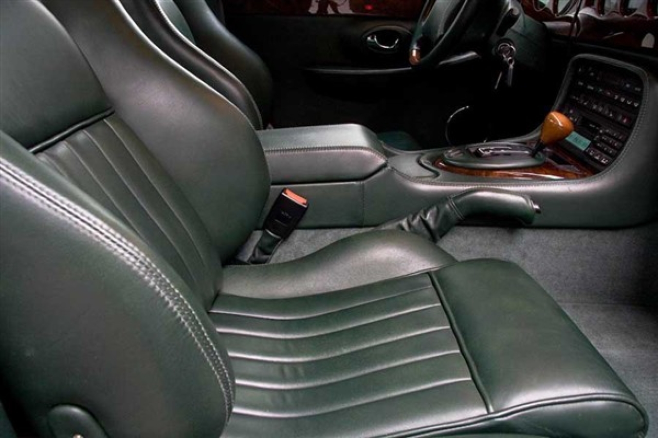 Beacham Jaguar XK150