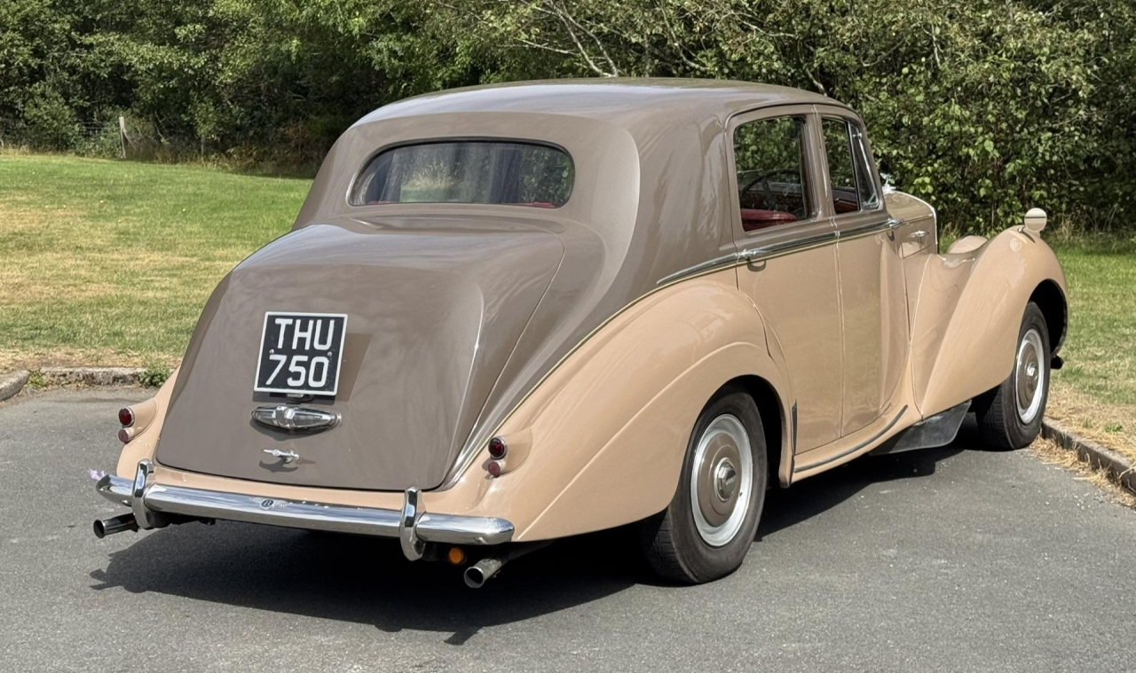 1954 Bentley R Type Automatic Sports Saloon B15ZX