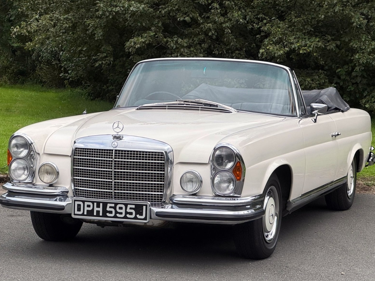 1970 Mercedes-Benz 280SE 3.5Ltr Convertible