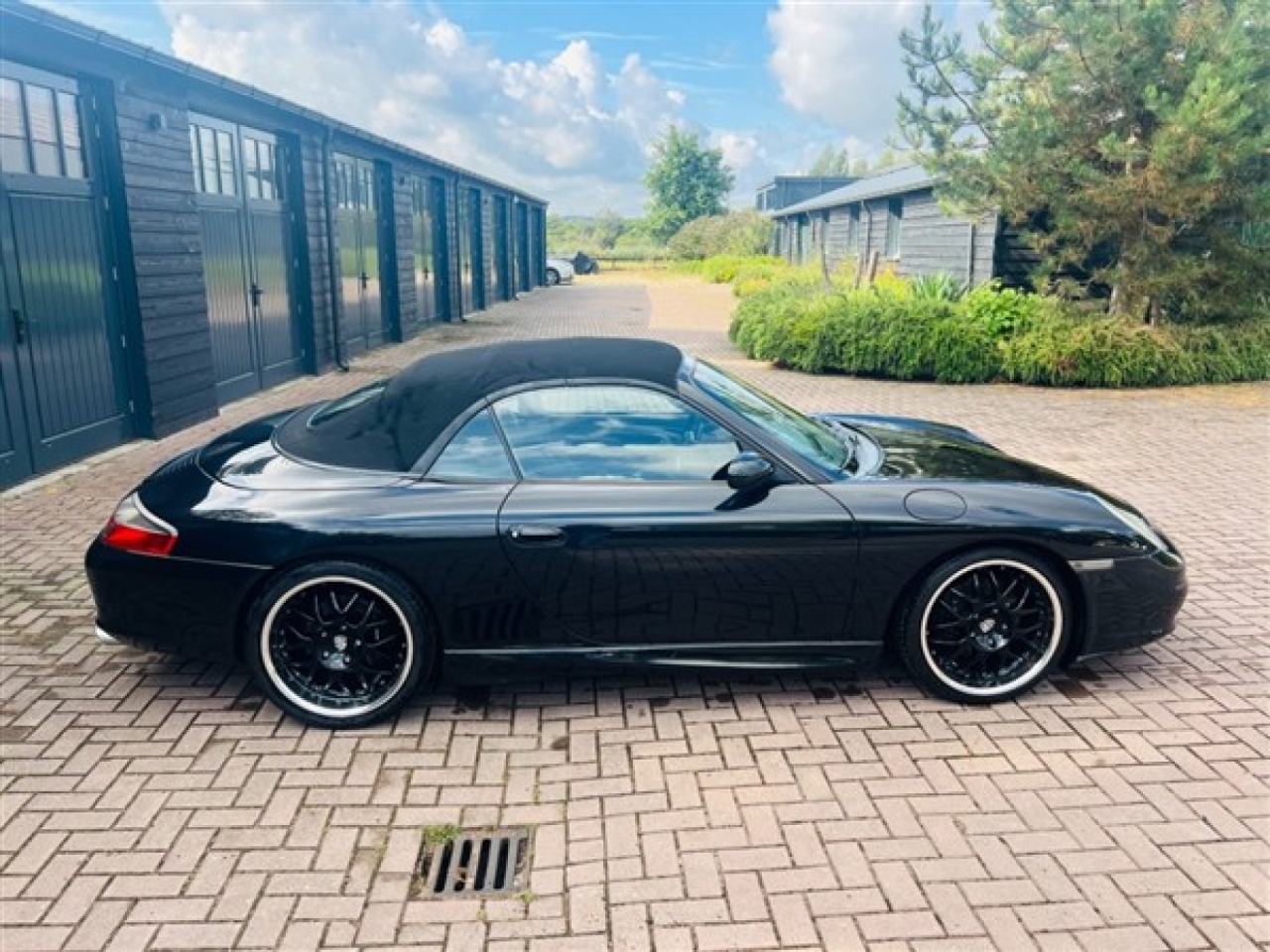 2003 Porsche 911 (996) Carrera Cabriolet