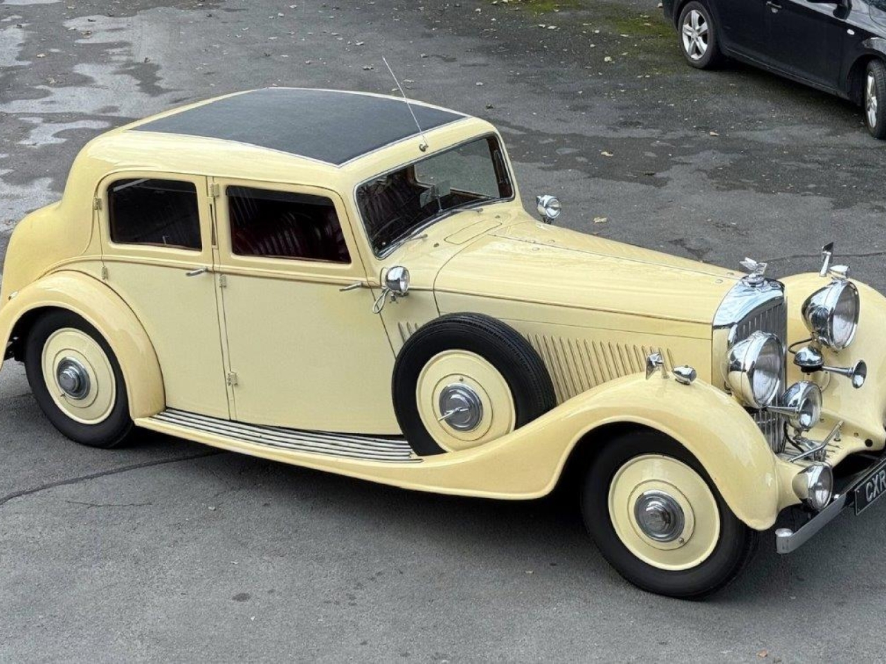 1936 Bentley 4¼ Litre Park Ward ‘Close Coupled’ Sports Saloon