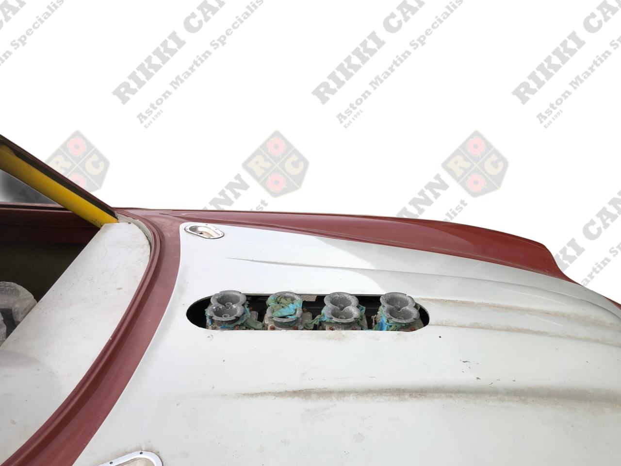 Aston Martin DB4 GT Zagato Replica