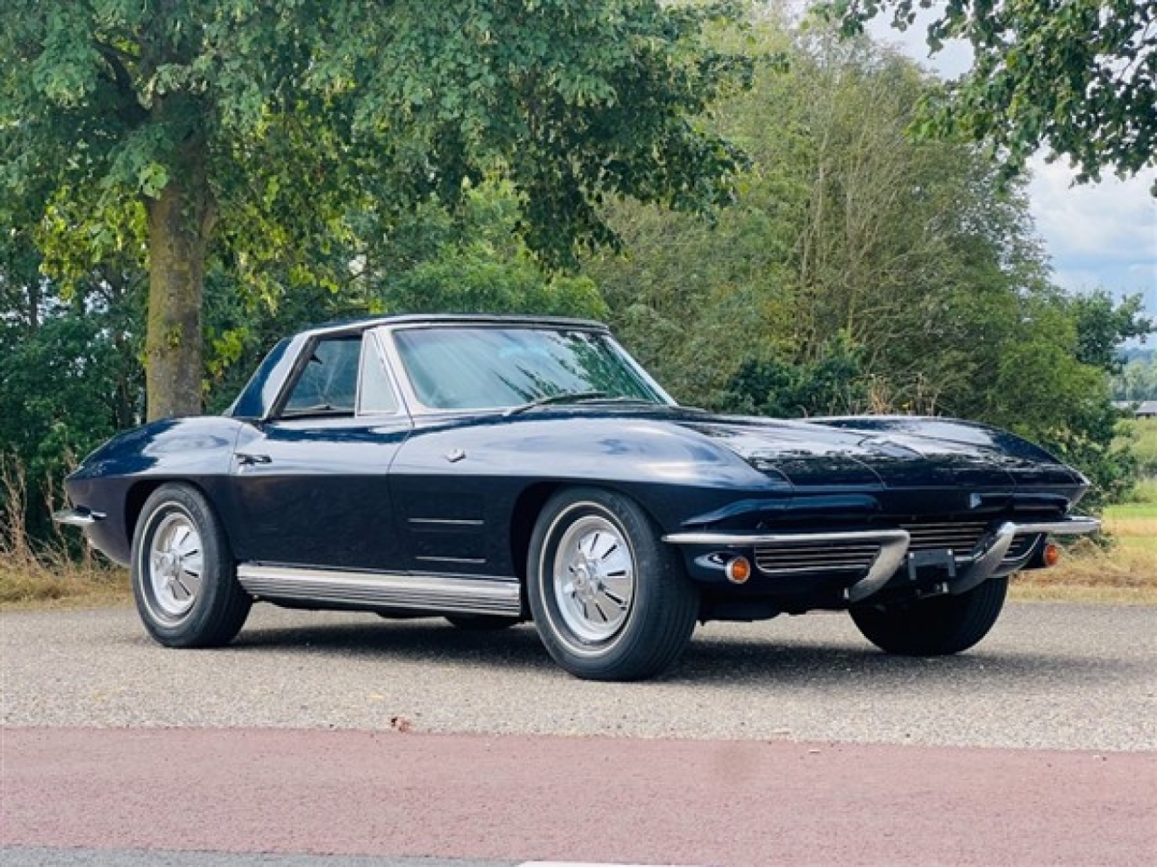 1964 Chevrolet Corvette C2 Convertible