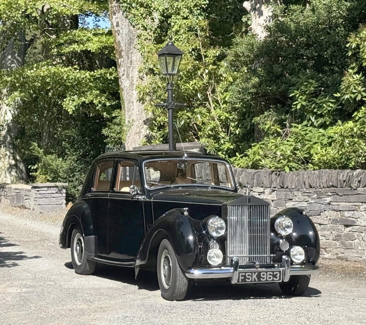 1954 Rolls-Royce Silver Dawn ‘Big Boot’ Automatic Saloon SOG68