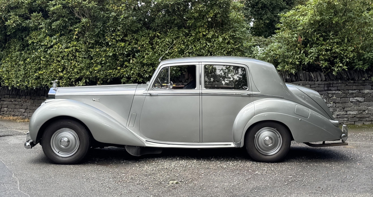 1954 Rolls-Royce Silver Dawn Automatic Saloon SPG11
