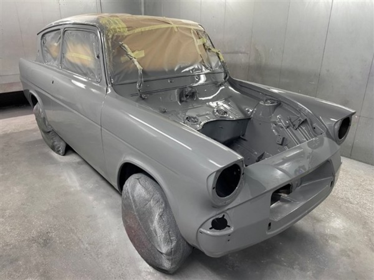 Ford 105E Anglia | Classic Car Restoration Project | Tiger Sports Cars