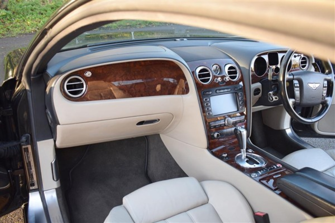 2004/54 Bentley Continental GT
