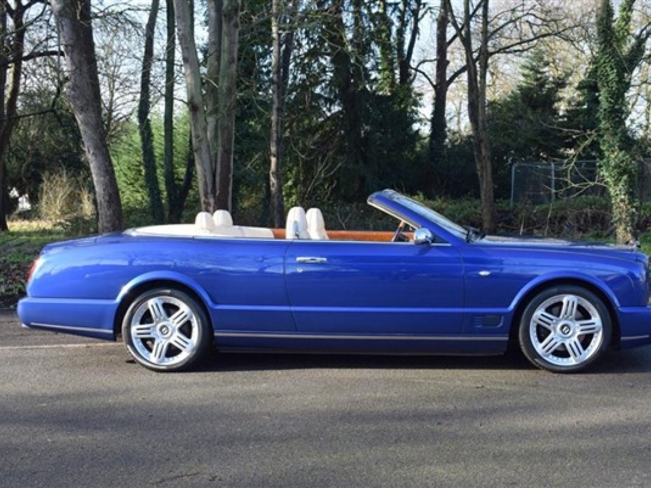 2007/07 Bentley Azure 