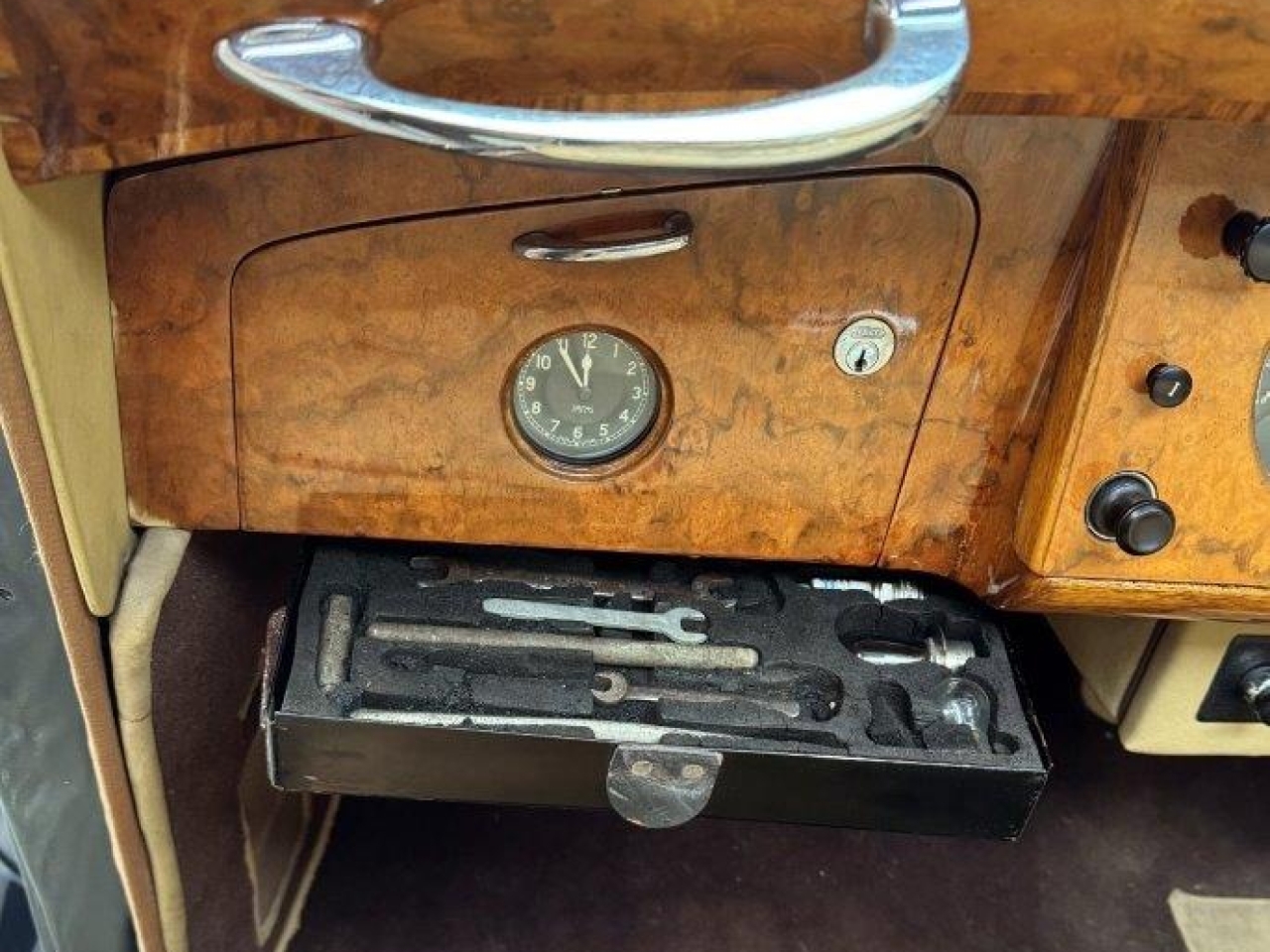 1953 Bentley R Type Manual Sport Saloon (with a difference!)  B339TO