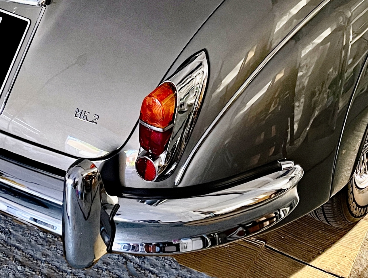 1963 Jaguar MK II 2.4