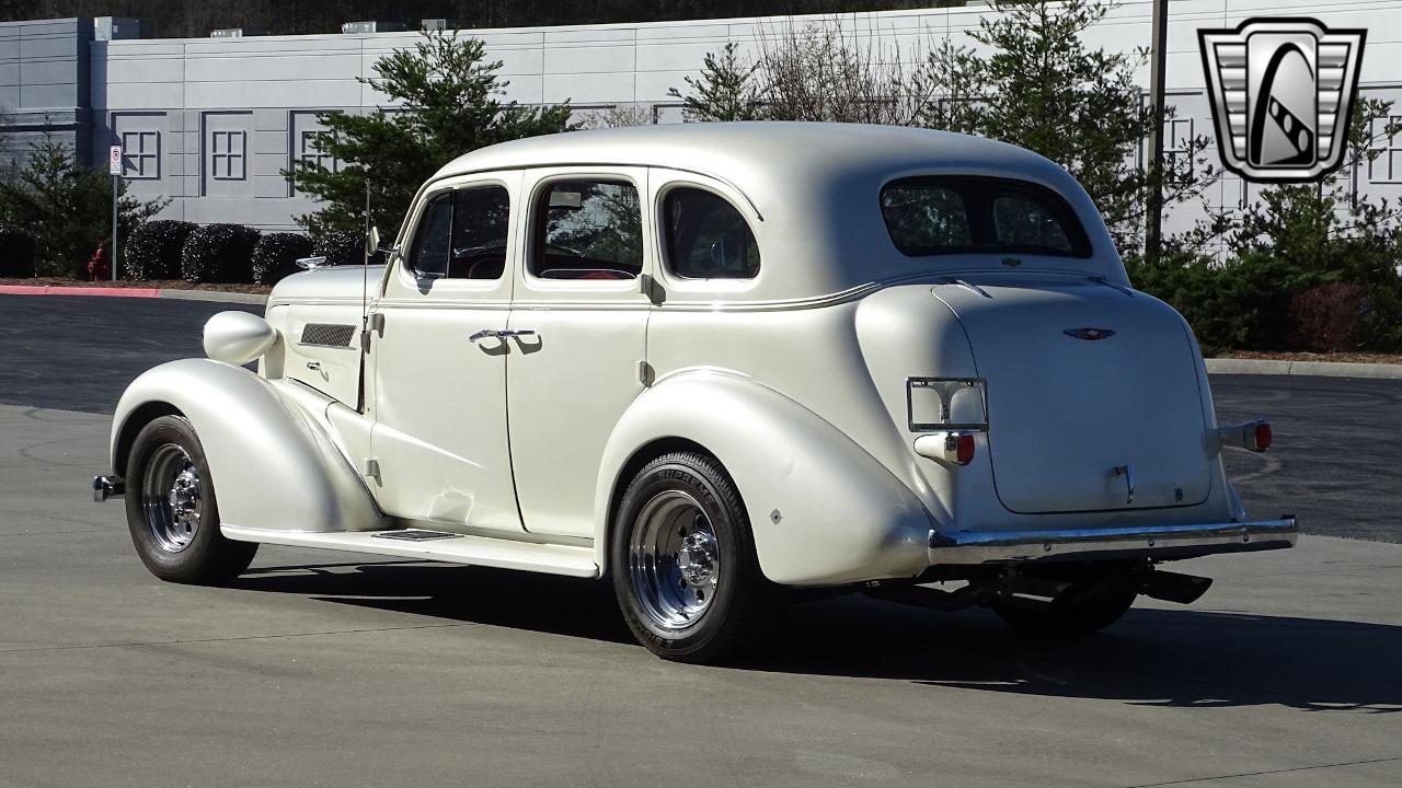 1937 Chevrolet Deluxe Master