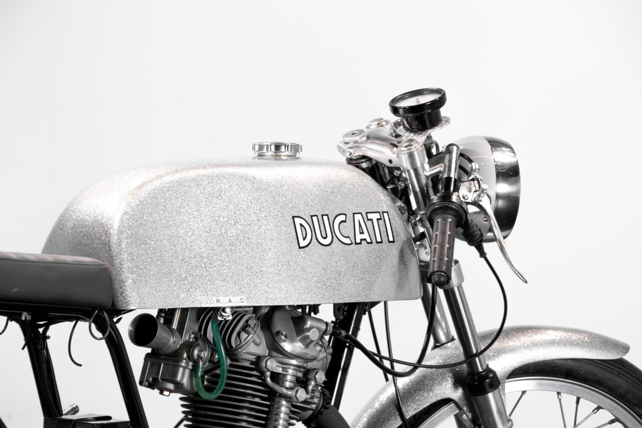 1970 Ducati 250