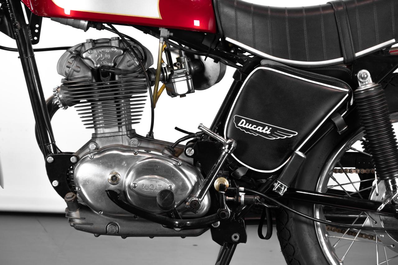 1971 Ducati Scrambler 250
