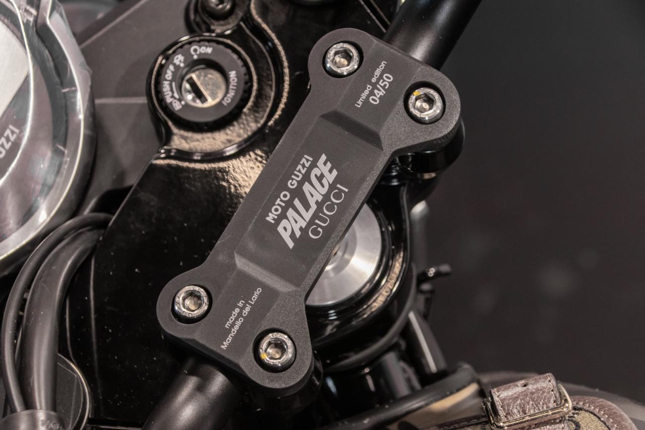 2022 Moto Guzzi V7 Stone Gucci Palace 04/50