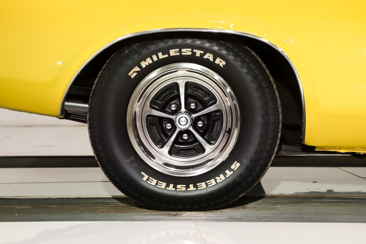 1972 Dodge Challenger Rallye