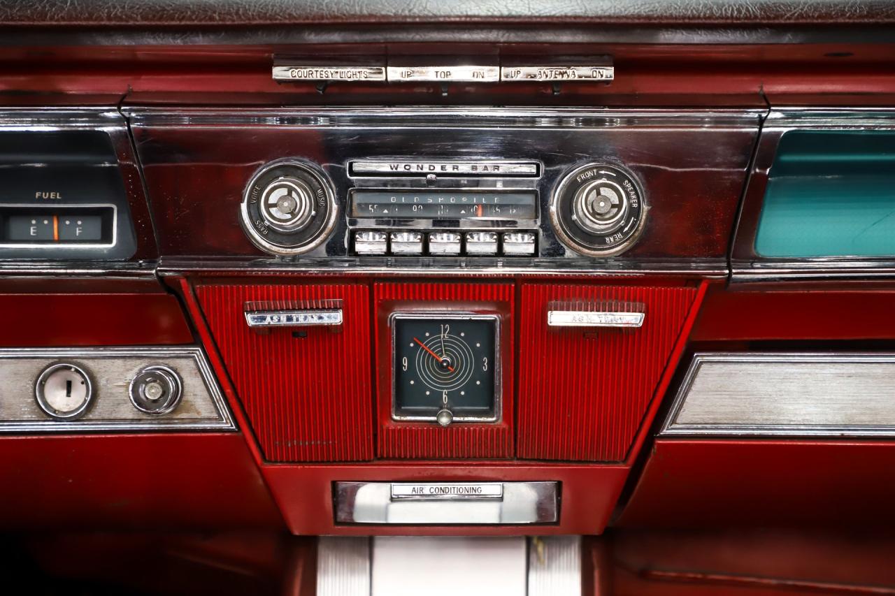 1962 Oldsmobile Starfire