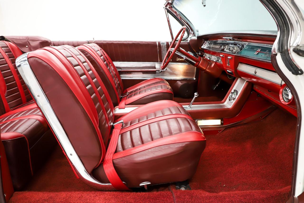 1962 Oldsmobile Starfire