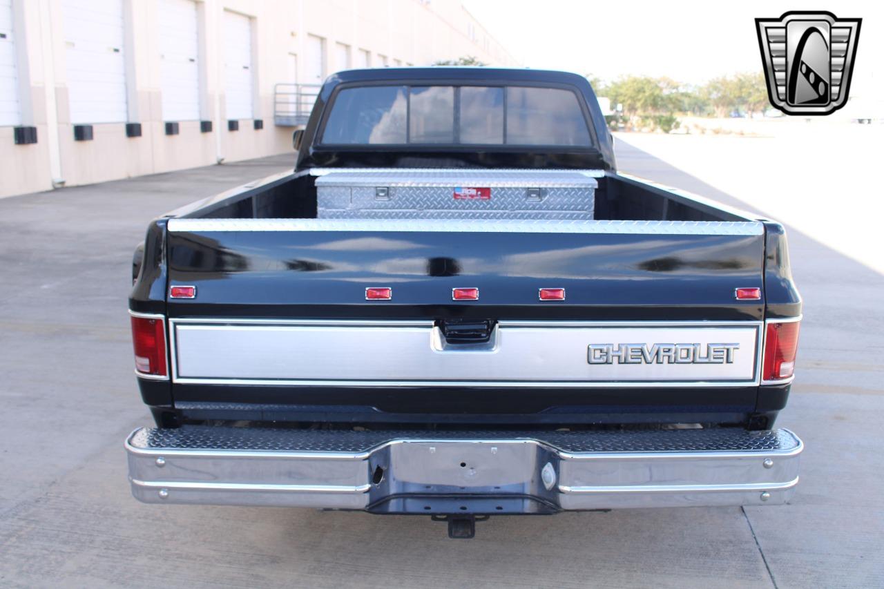 1989 Chevrolet R30