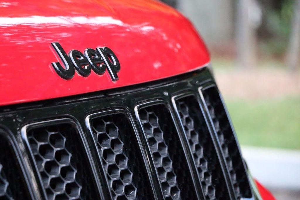 2015 Jeep Grand Cherokee Vapor Edition